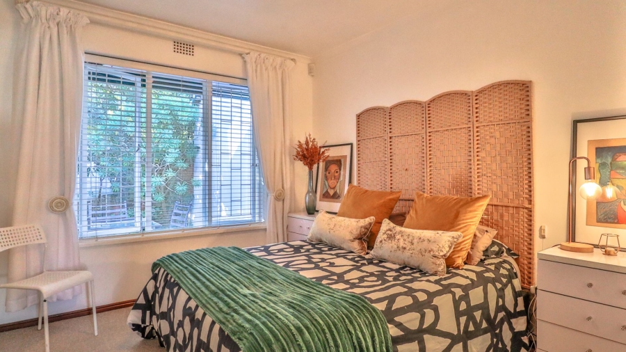 To Let 3 Bedroom Property for Rent in Wynberg Upper Western Cape